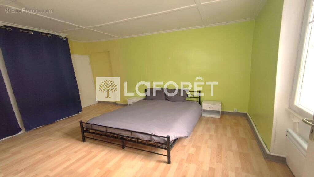 Appartement à SALINS-LES-BAINS