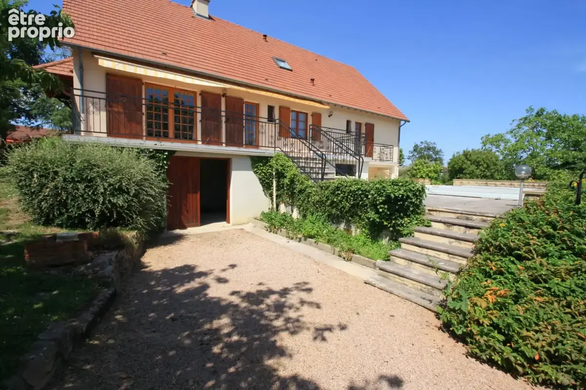 Propriété 5 chambres, avec piscine et étang sur 3 hectares de terrain - photo 6