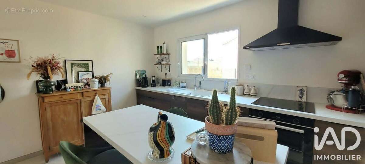 Maison 76 m² à Poitiers  - photo 9