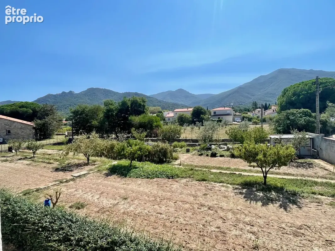 Sorède - terrain constructible de plus de 1 140 m2,  vue panoramique sur le massif des albères - photo 3