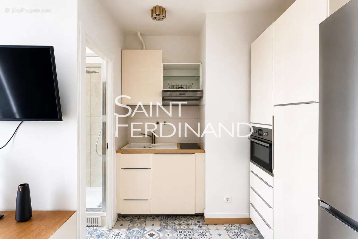 Appartement à NEUILLY-SUR-SEINE