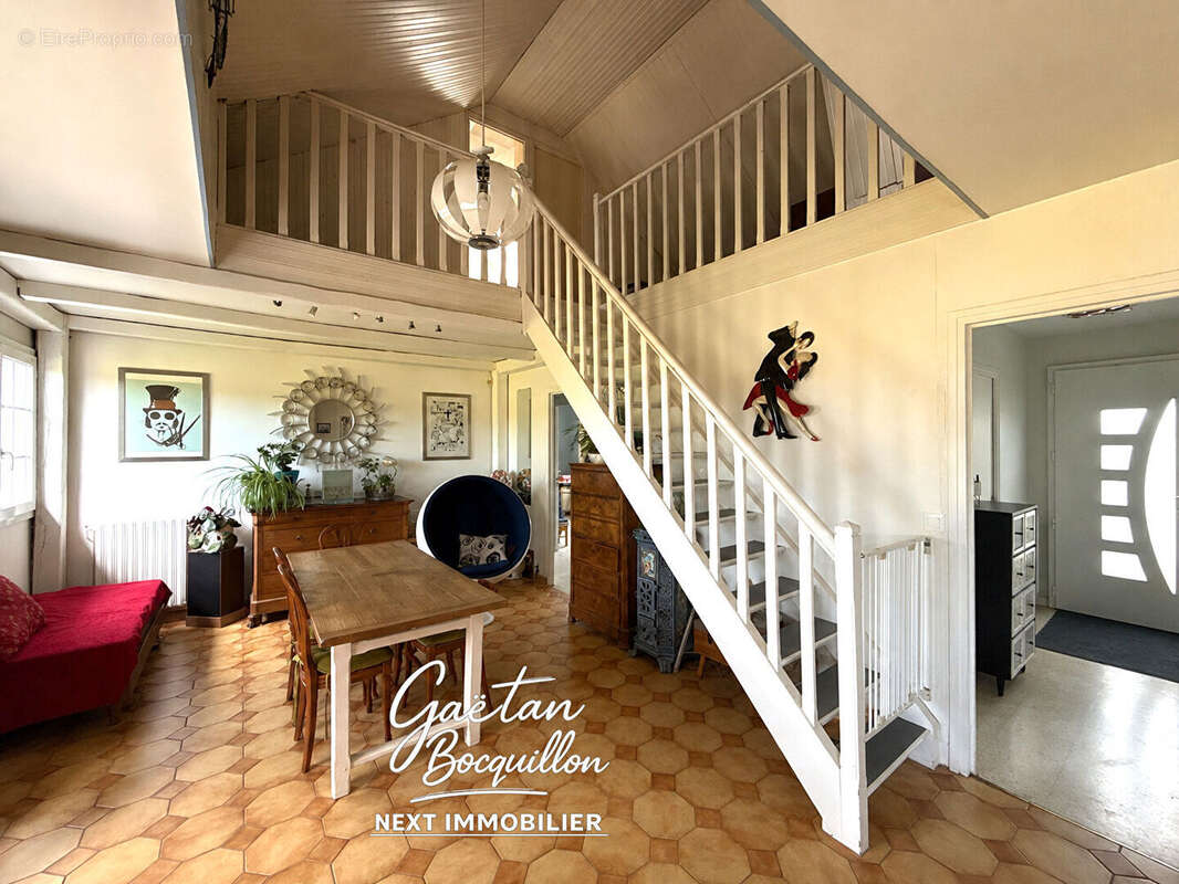 Maison à QUINCY-VOISINS