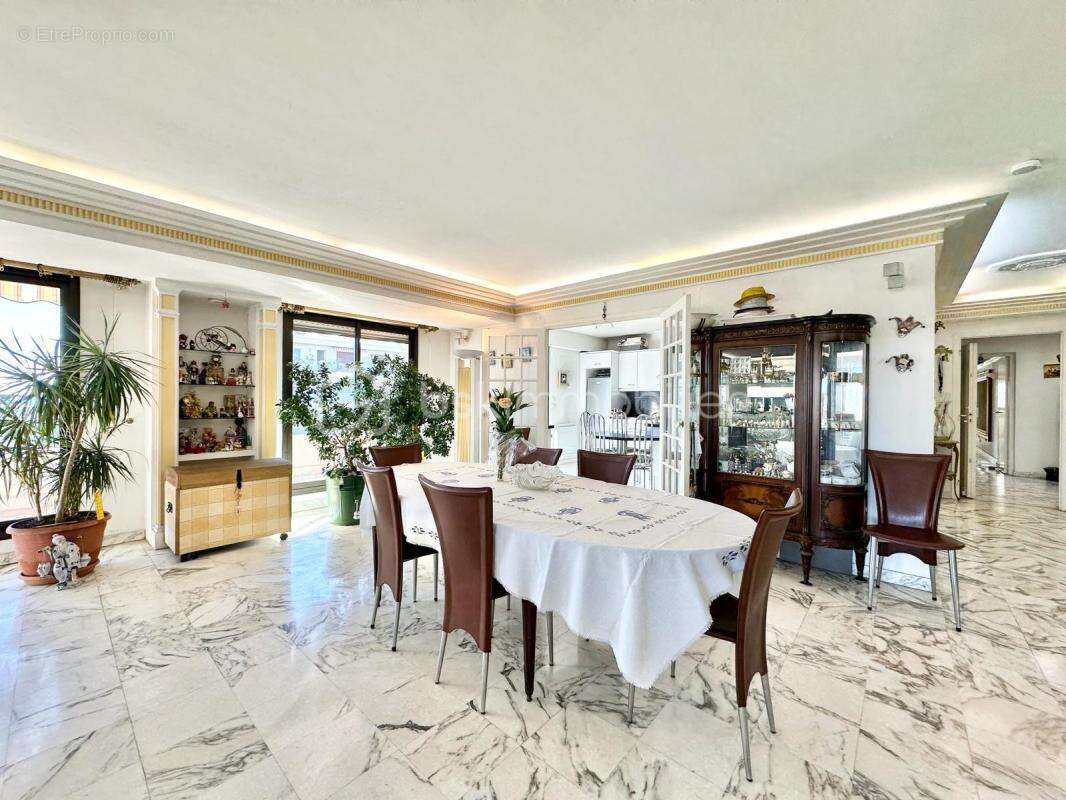 Appartement à CAGNES-SUR-MER