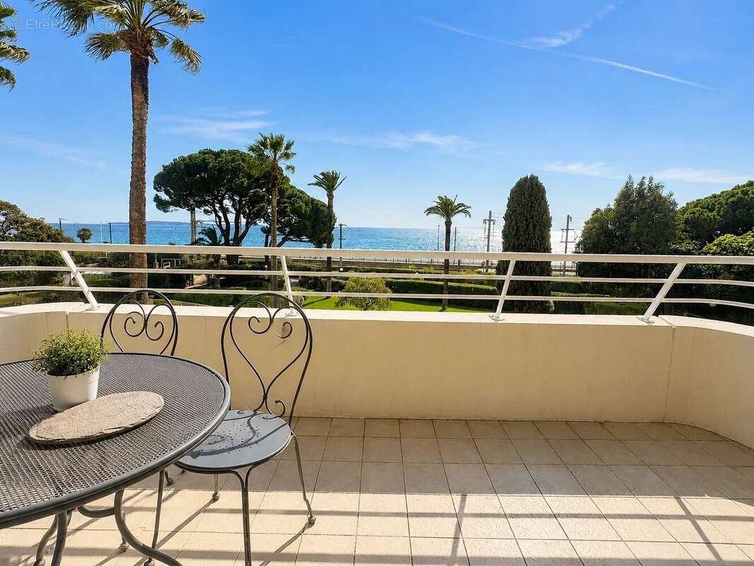 Appartement à CANNES