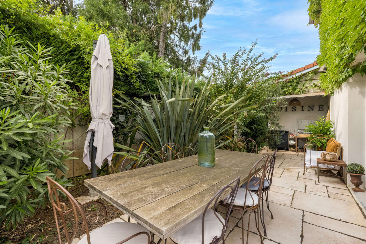 Maison à VILLEFRANCHE-SUR-SAONE