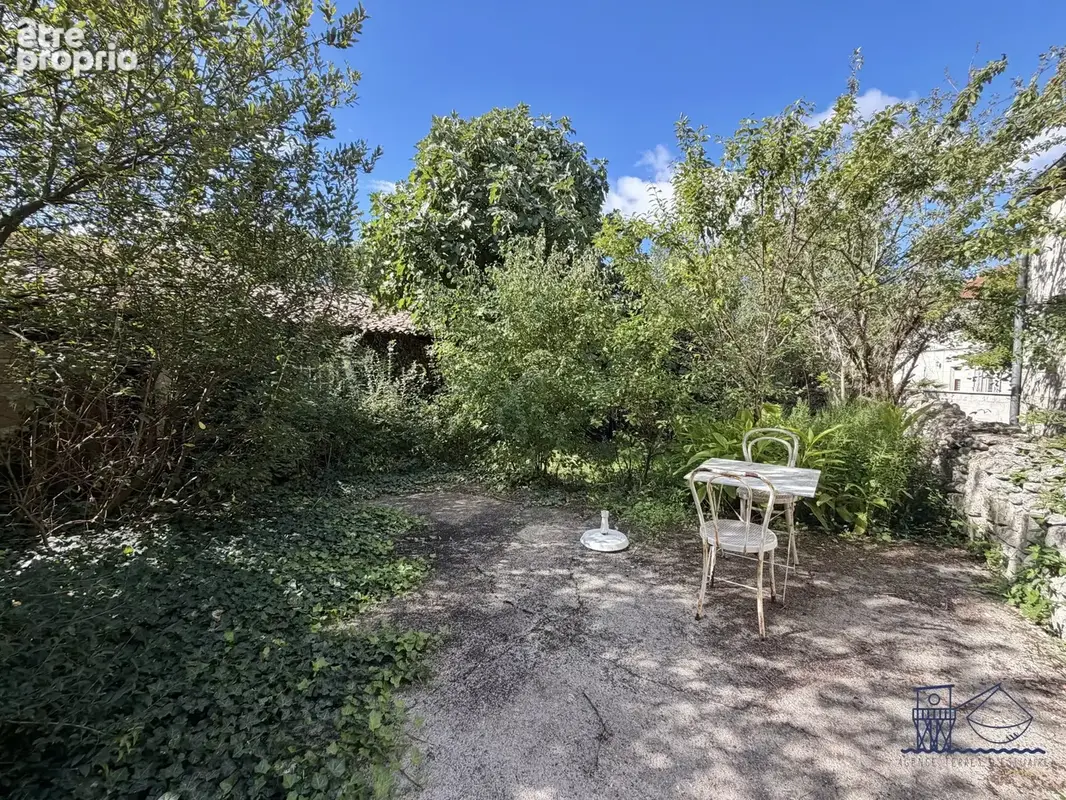 Maison 4 pièces 122 m² à vendre à Saint-Dizant-Du-Gua (17240) - photo 4