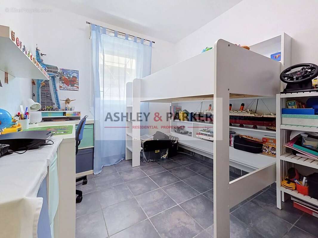 Appartement à SAINT-MARTIN-DU-VAR