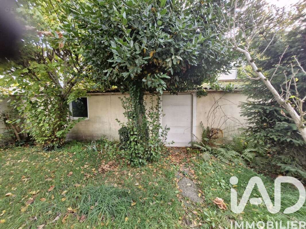 Photo 2 - Maison à LIVRY-GARGAN