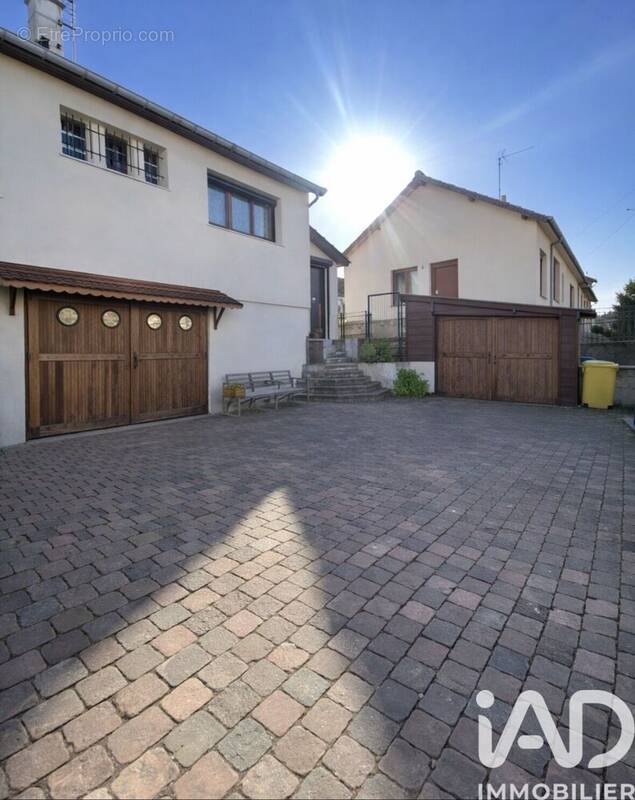 Photo 1 - Maison à LIMEIL-BREVANNES