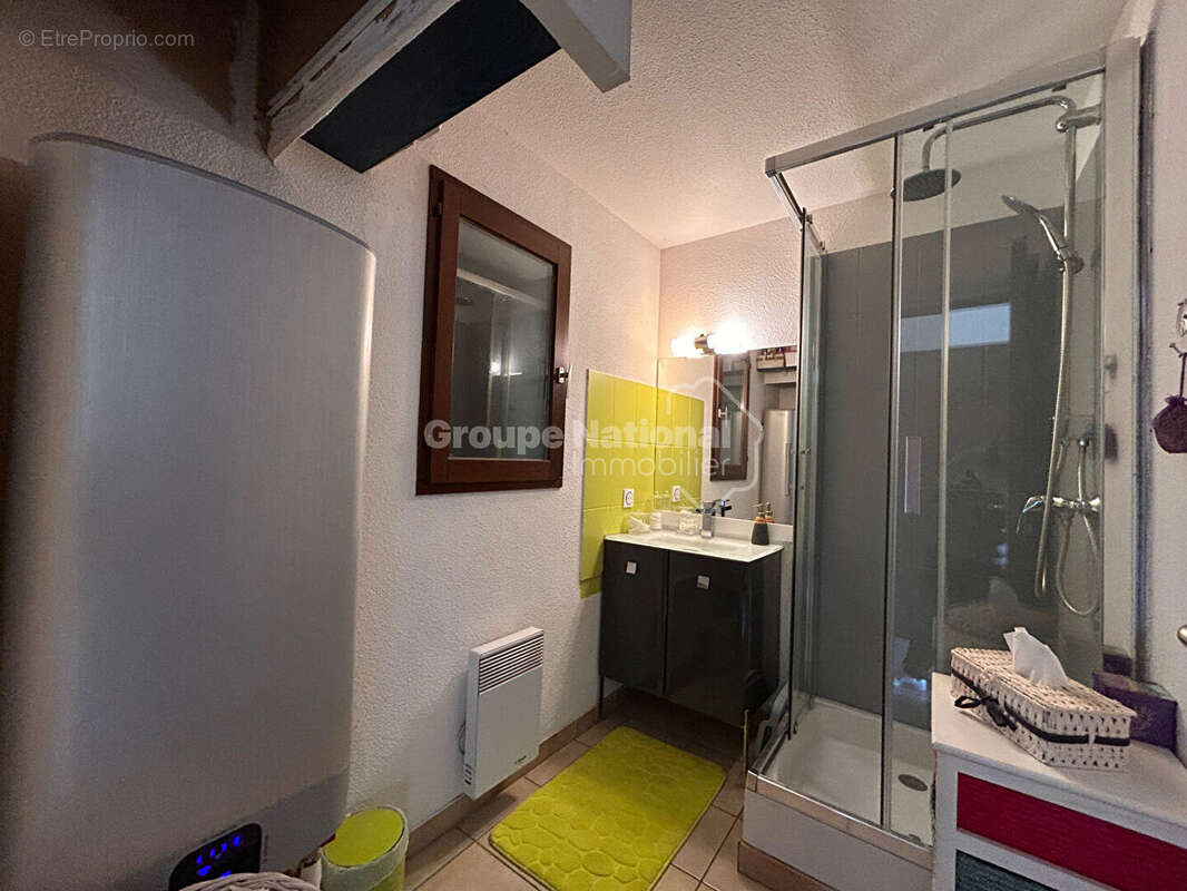 Appartement au 1er étage dans résidence avec piscine de 41.41 m² Loi carrez. - photo 6