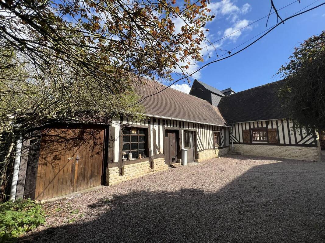 Maison à MEZIDON-CANON