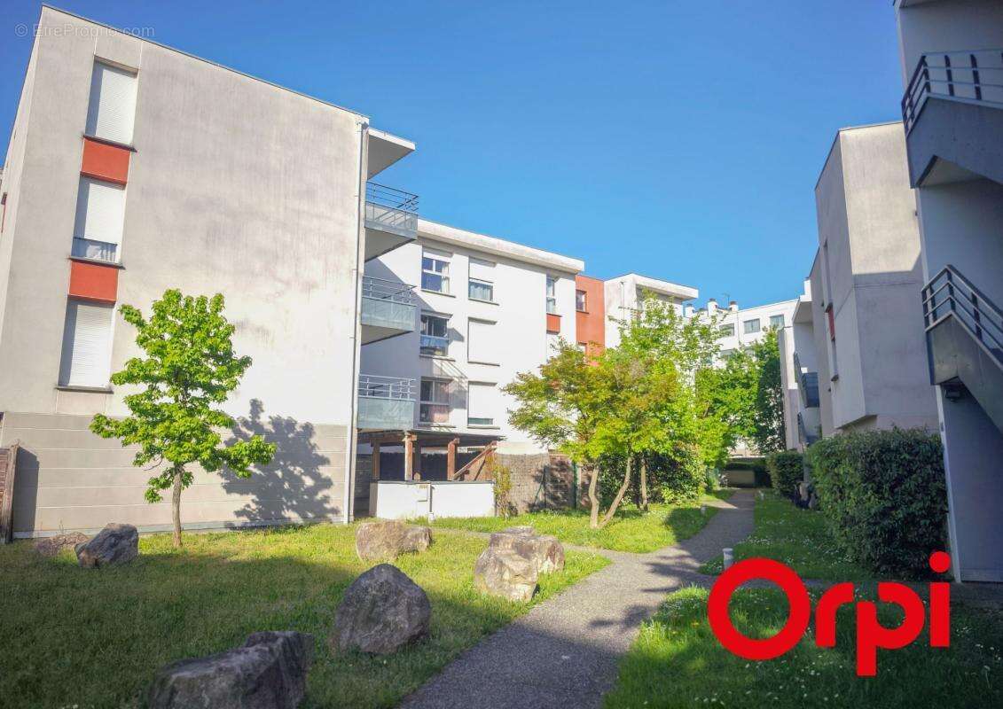 Appartement à LYON-8E