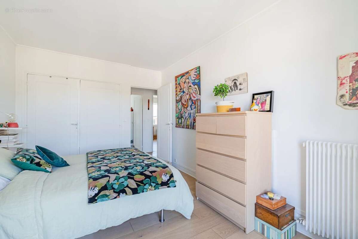 Appartement à ISSY-LES-MOULINEAUX