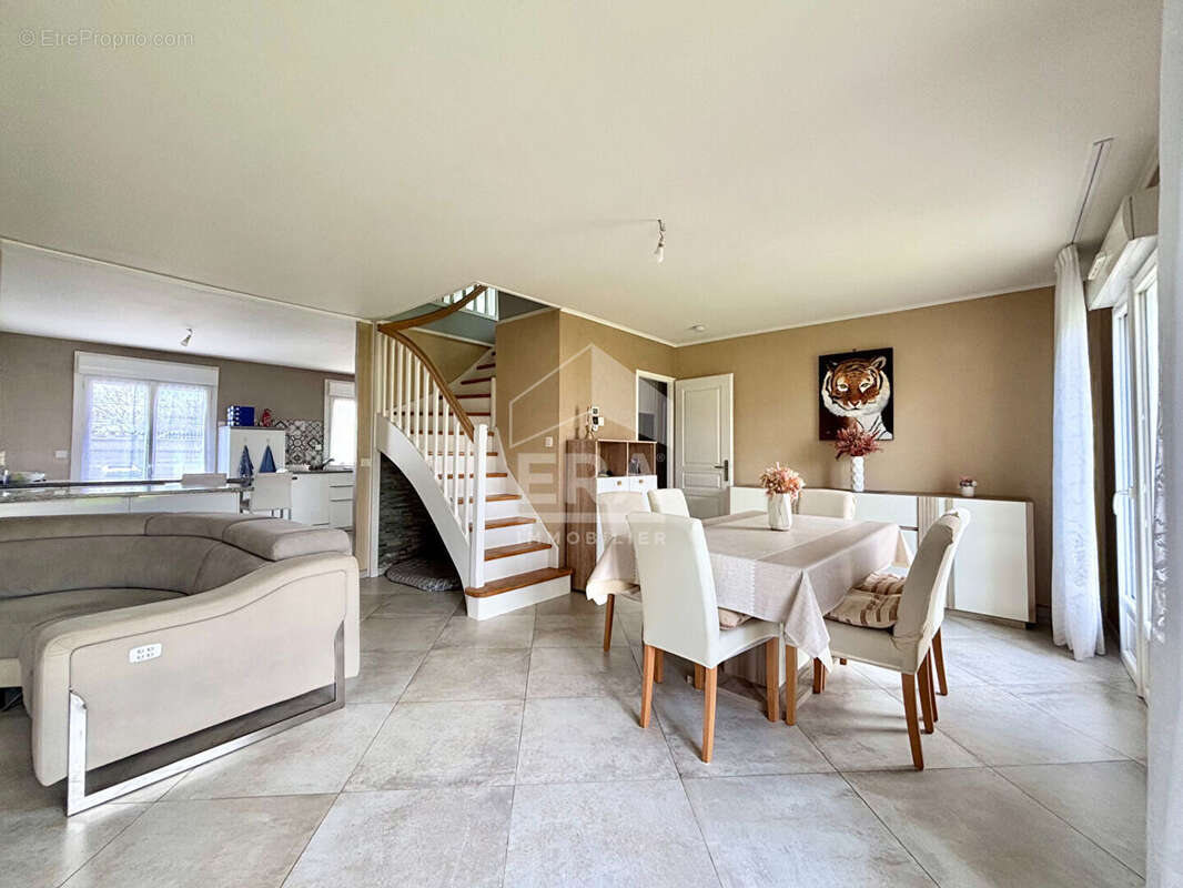 Maison à BALLANCOURT-SUR-ESSONNE