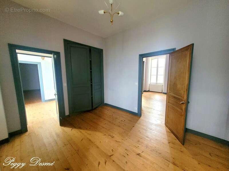 Maison à SAINT-JEAN-D&#039;ANGELY