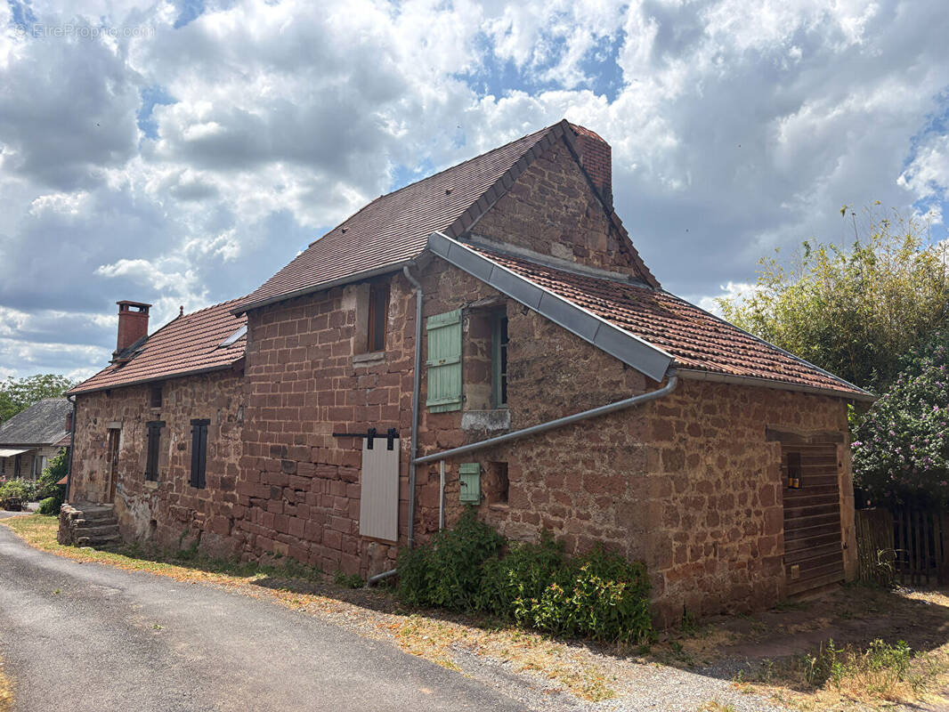 Maison à LOUIGNAC