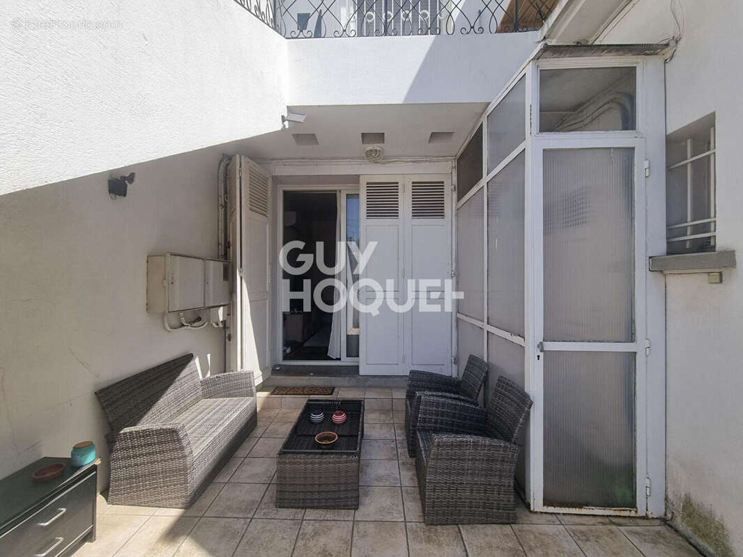 charmant T2 de 60 m² entièrement rénové - photo 2