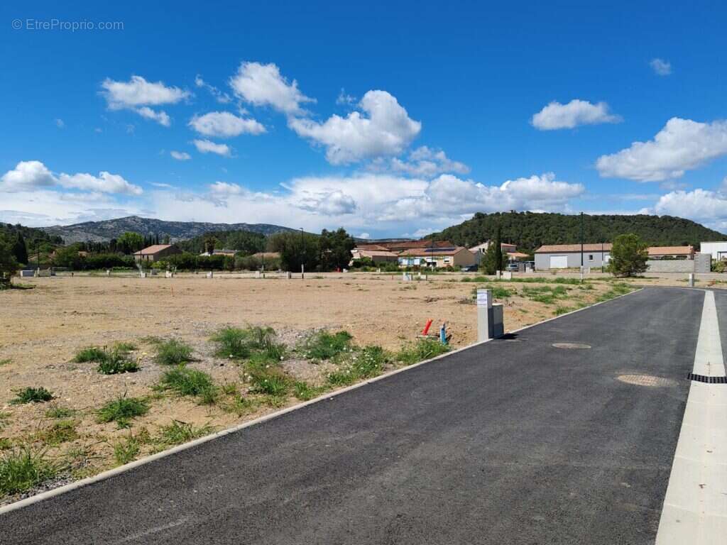 Terrain à ROQUEFORT-DES-CORBIERES