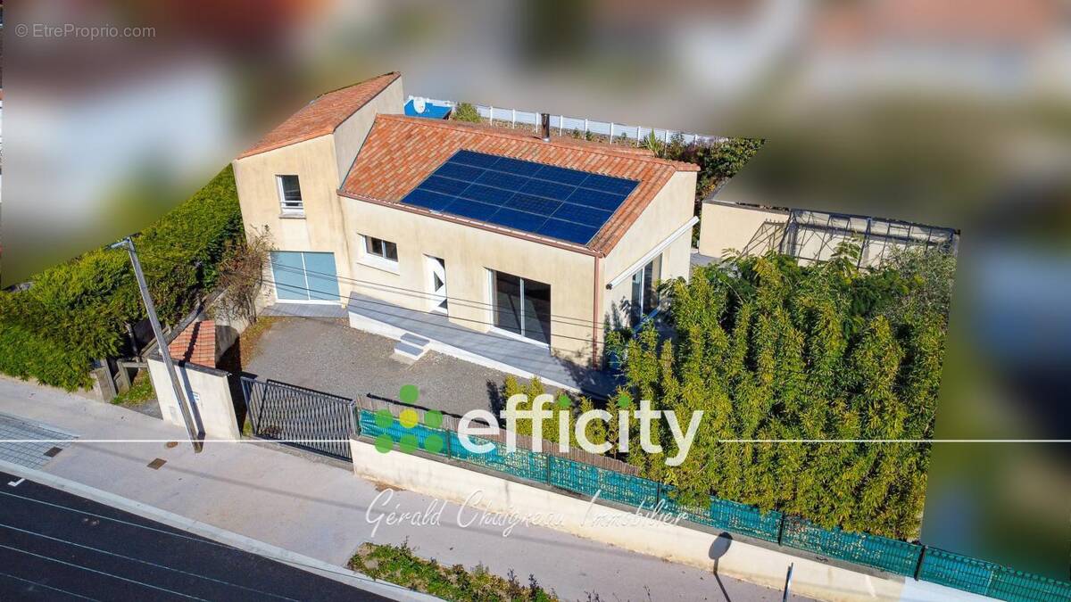 Maison à SAINT-PHILBERT-DE-GRAND-LIEU