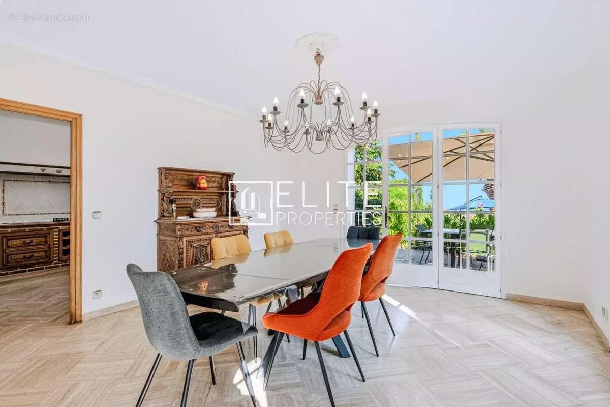 Maison de charme avec vue mer panoramique. piscine et dépendance - photo 32