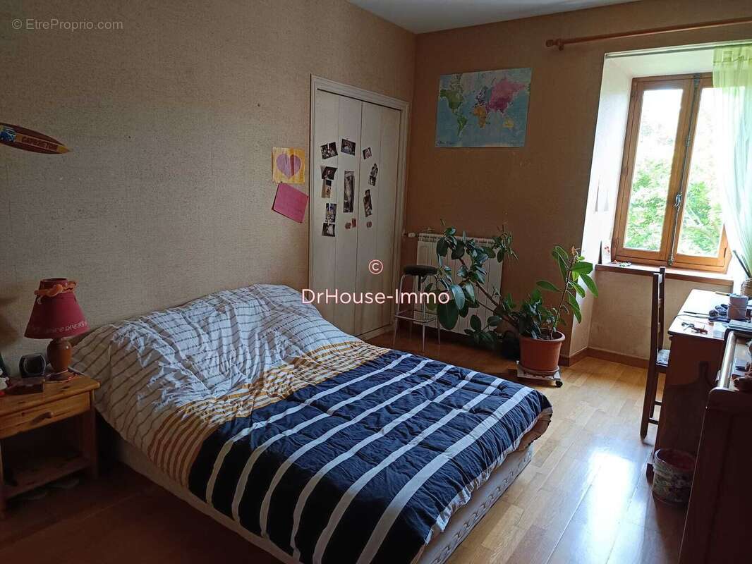 Maison à CUXAC-CABARDES