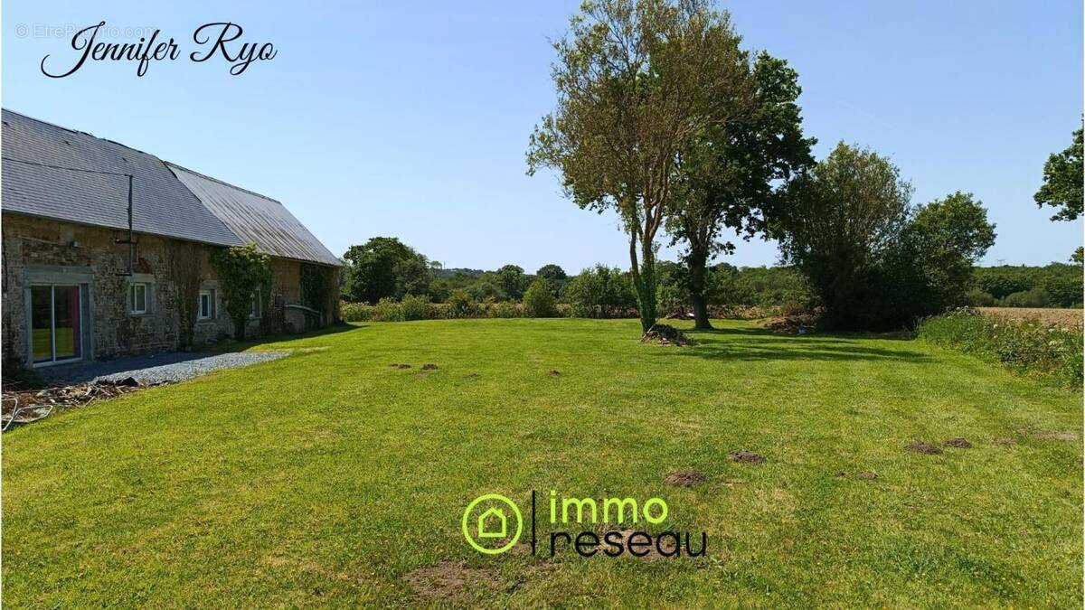 Maison à PRETOT-SAINTE-SUZANNE
