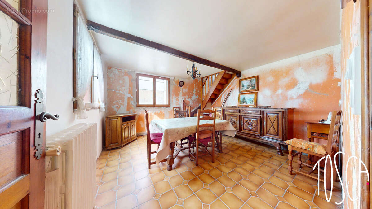 Maison à THIAIS