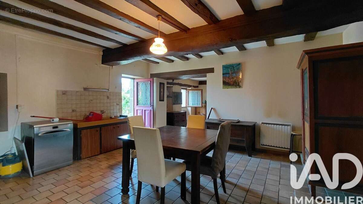 Maison 126 m² à Saint-Leger-Magnazeix  - photo 4