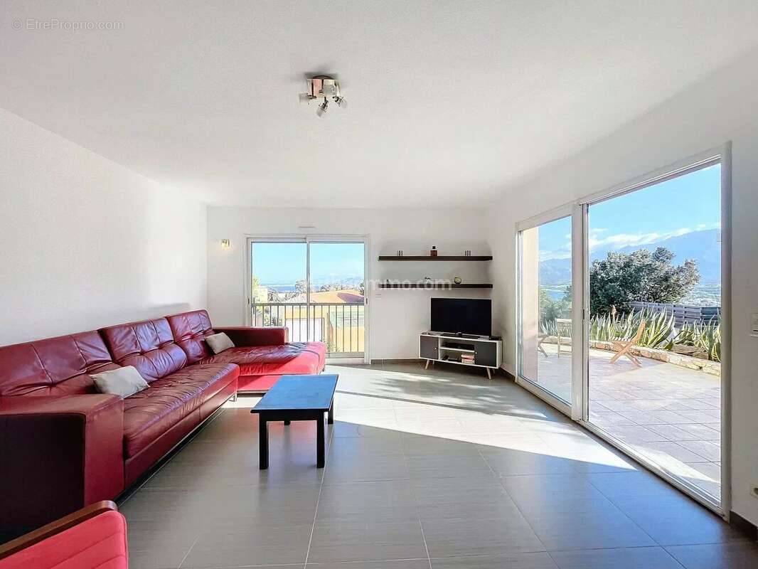 Appartement à CALVI