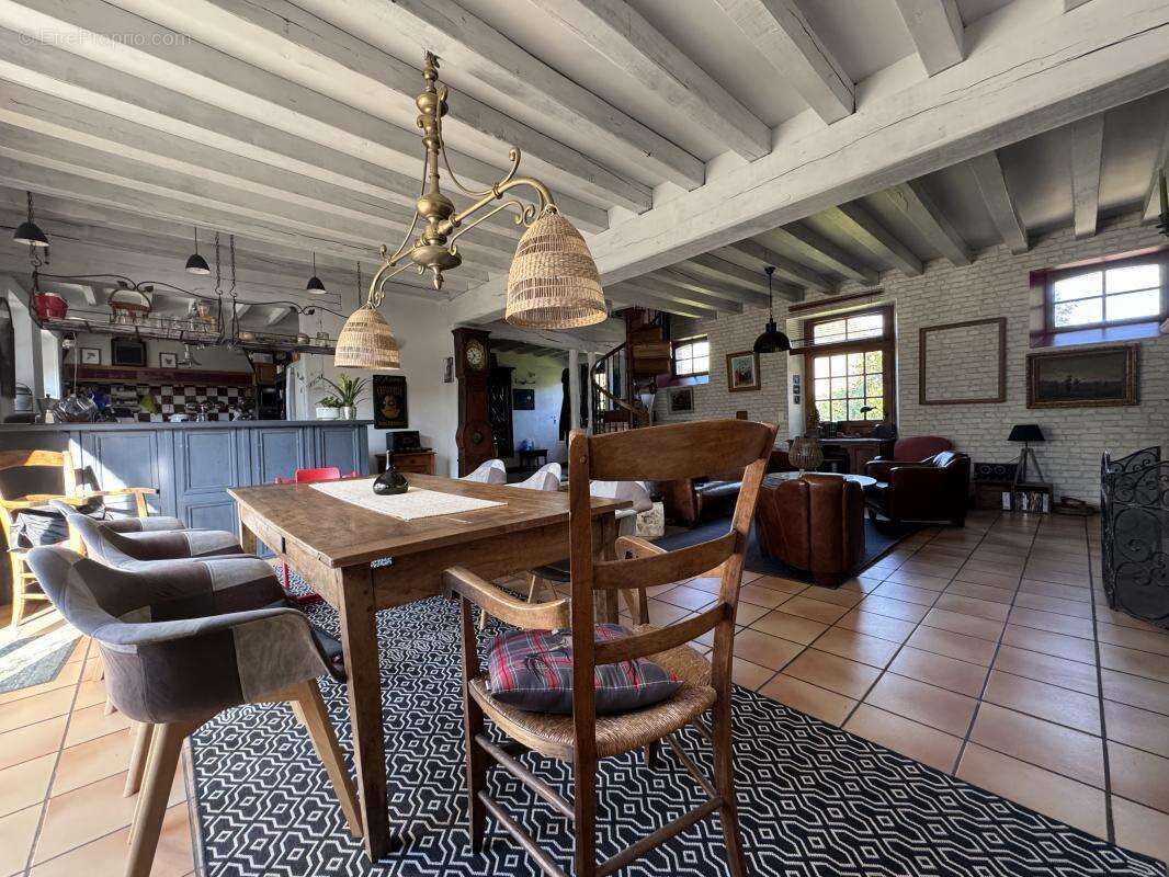 Maison à MERINVILLE