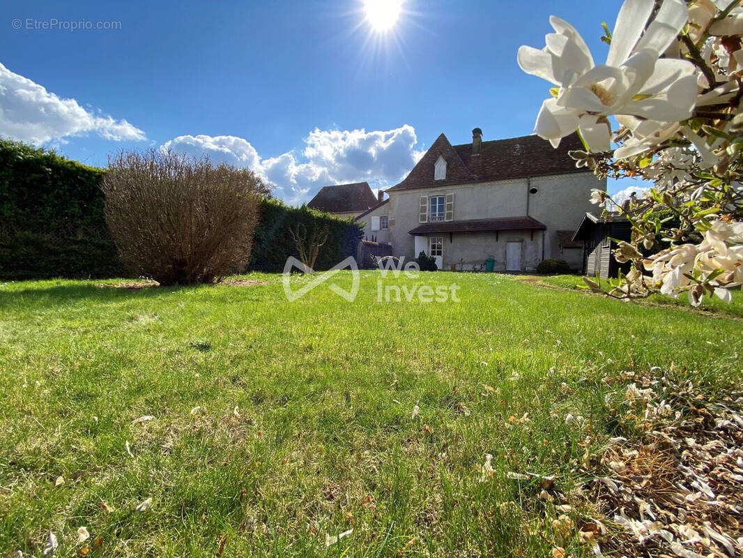 Maison à MASLACQ
