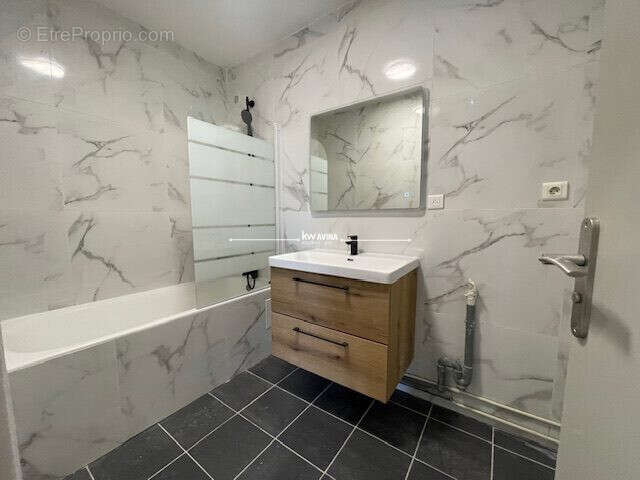 Maison 96 m² à Hergnies  - photo 4