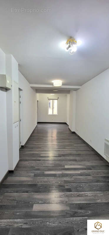 Appartement à MARSEILLE-2E