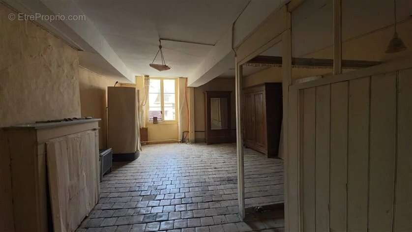 Appartement à MAGNAC-LAVAL