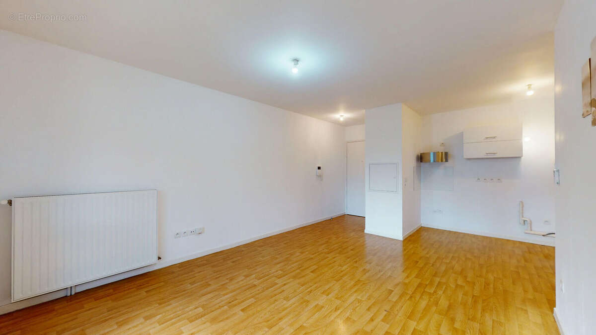 Appartement à FONTENAY-LE-FLEURY