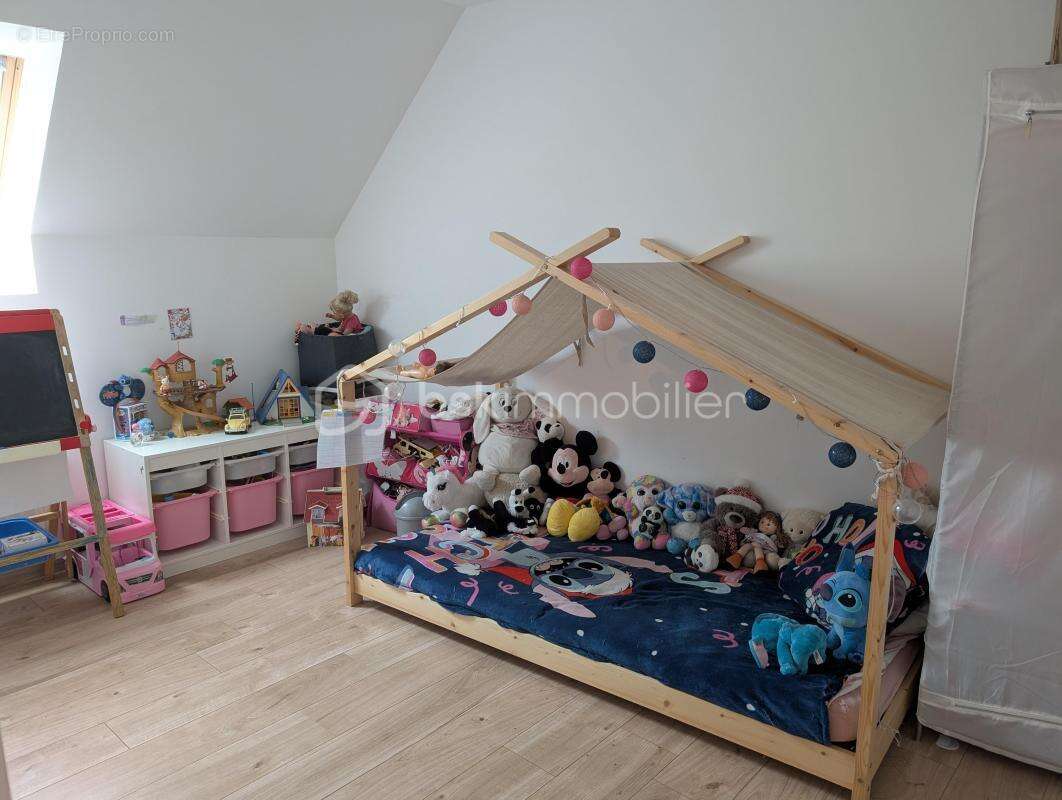 Maison à MARLES-EN-BRIE