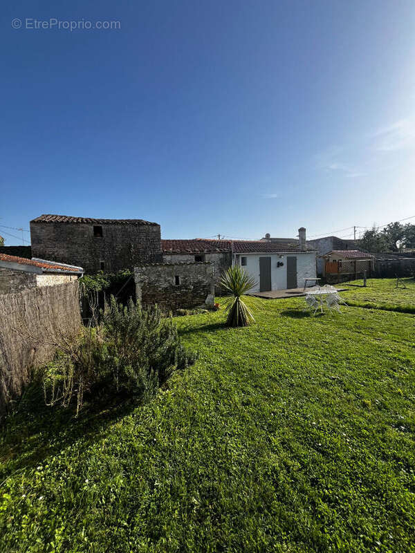 Le Château d'Oléron - Ensemble immobilier chais et dépendances rénovées - photo 13
