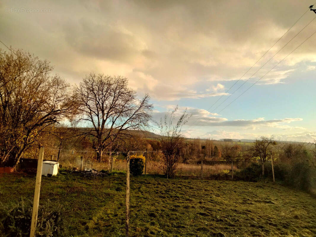 Maison à SAINT-BENIN-D&#039;AZY