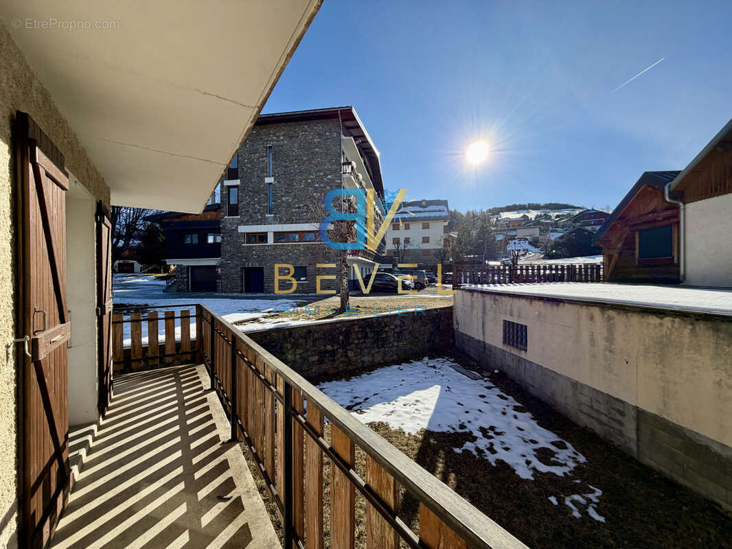Appartement à ALBIEZ-MONTROND