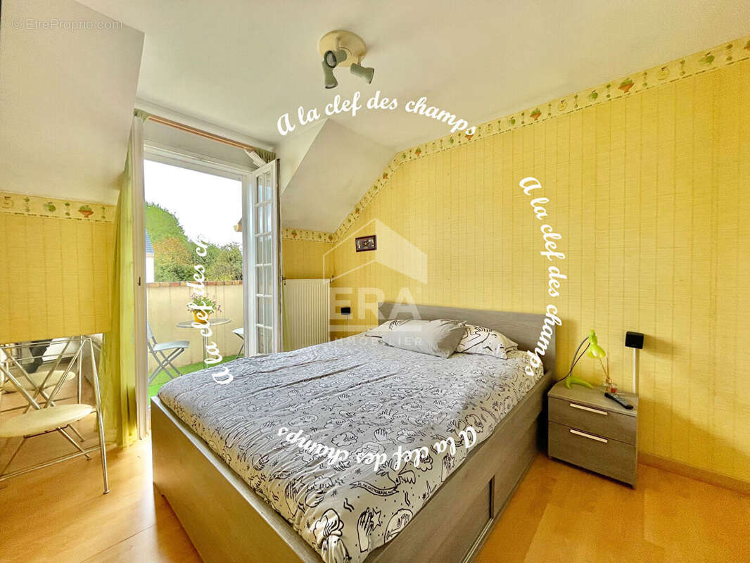 Maison à SAINT-REMY-LES-CHEVREUSE