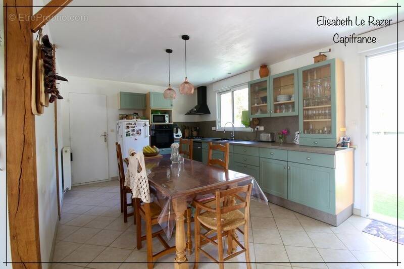 Maison à MONTREUIL-JUIGNE