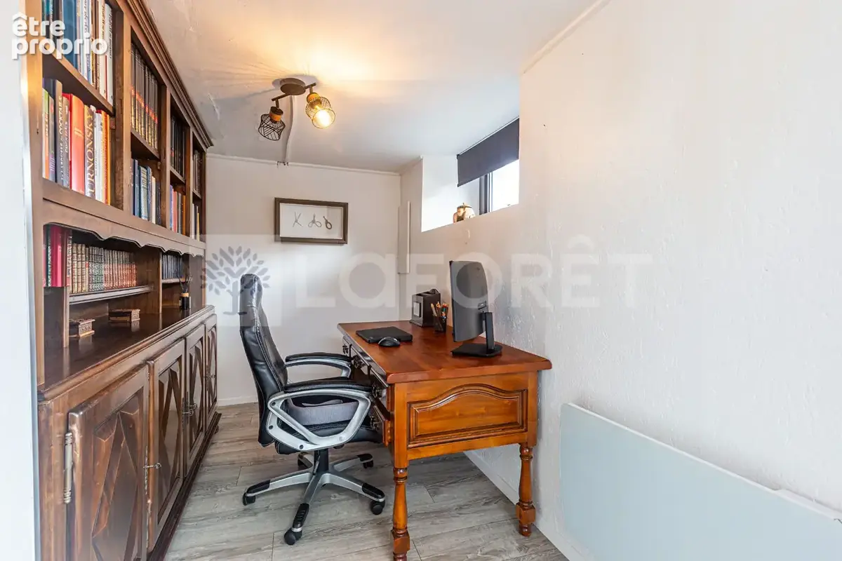 Agence immobiliere laforet - "galanthus" - maison de 136,27m² - terrain de 659m² - garages - piscine - jaccuzzi - dpe d - photo 18