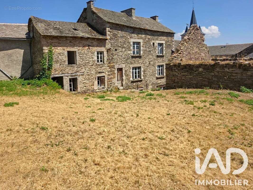 Maison 480 m² à Curan  - photo 9