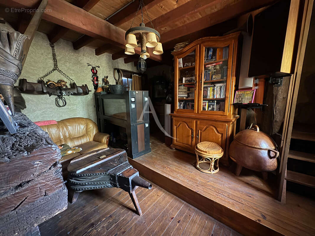 Maison à CASSAIGNES