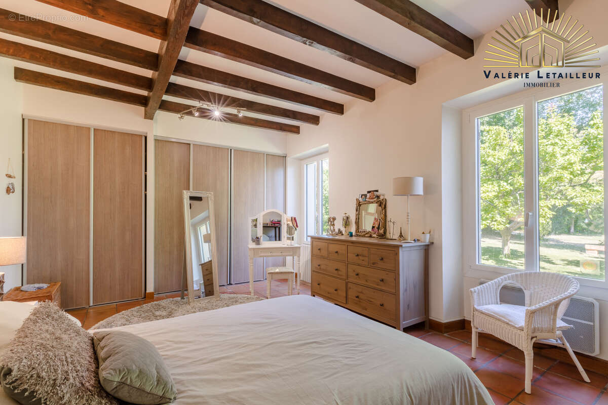 Maison à CARBON-BLANC