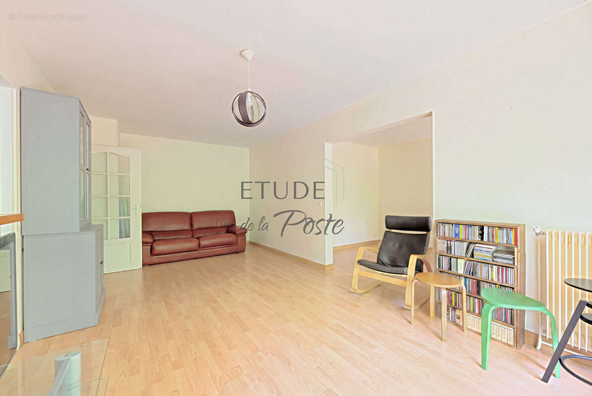 Appartement traversant au calme avec balcon et ascenseur - photo 7