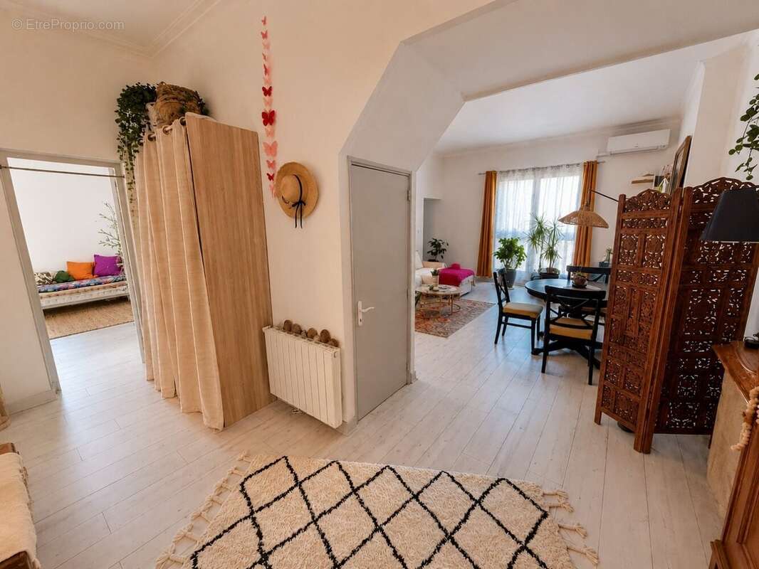 Agde - grand t3 - entierement renove - terrasse - photo 3