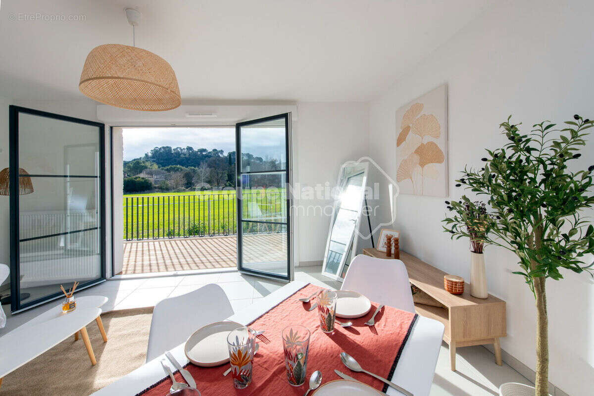 Maison à SAINT-ETIENNE-DU-GRES