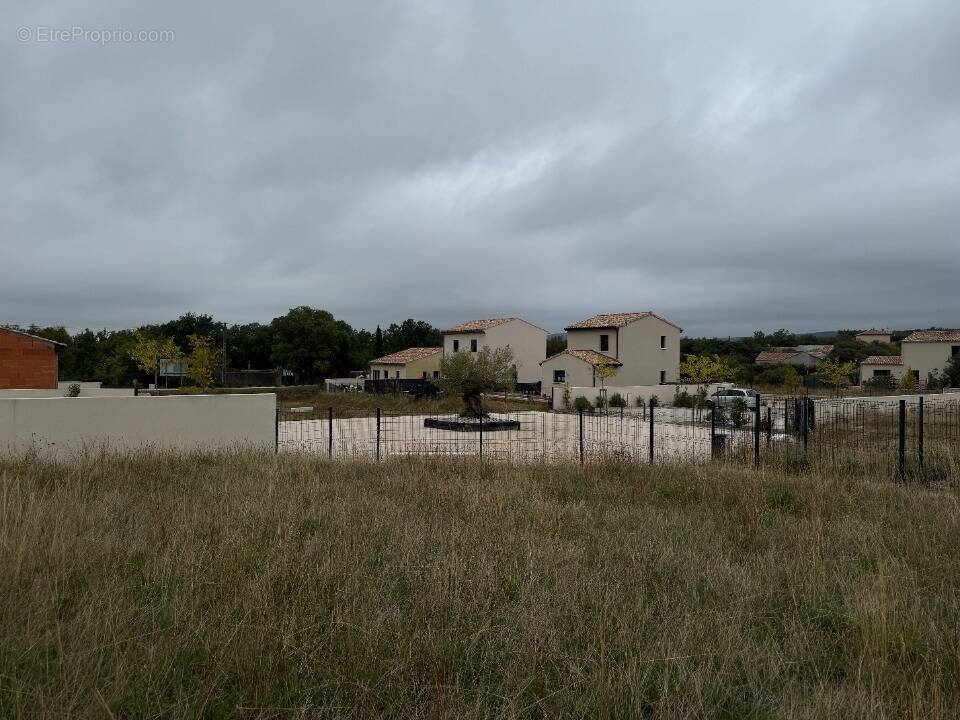 Terrain à NOTRE-DAME-DE-LONDRES