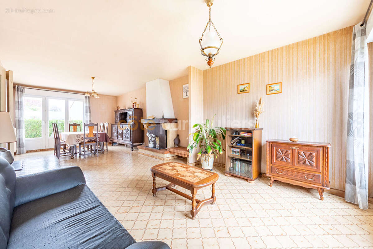 Le poire-sur-vie -- beignon-basset -- maison -- 4 chambres -- 117 m2 -- calme -- potentiel - photo 3